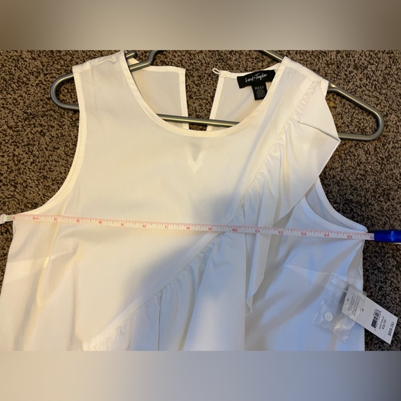 Lord & Taylor asymmetrical white blouse XS - Picture 5 of 5